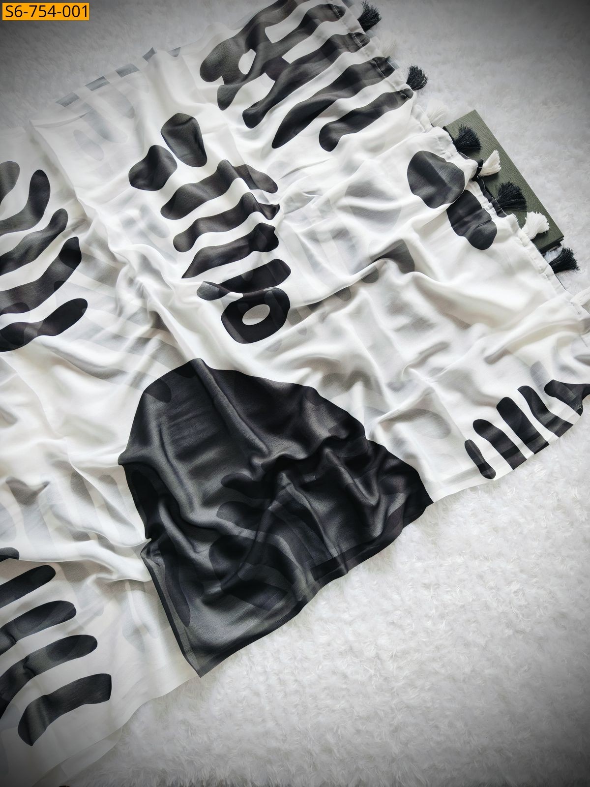 White Fancy Marshmallow Georgette Saree