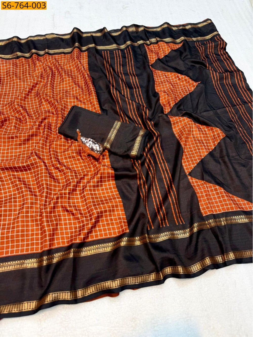 Soft Tussar Checks Printed Saree
