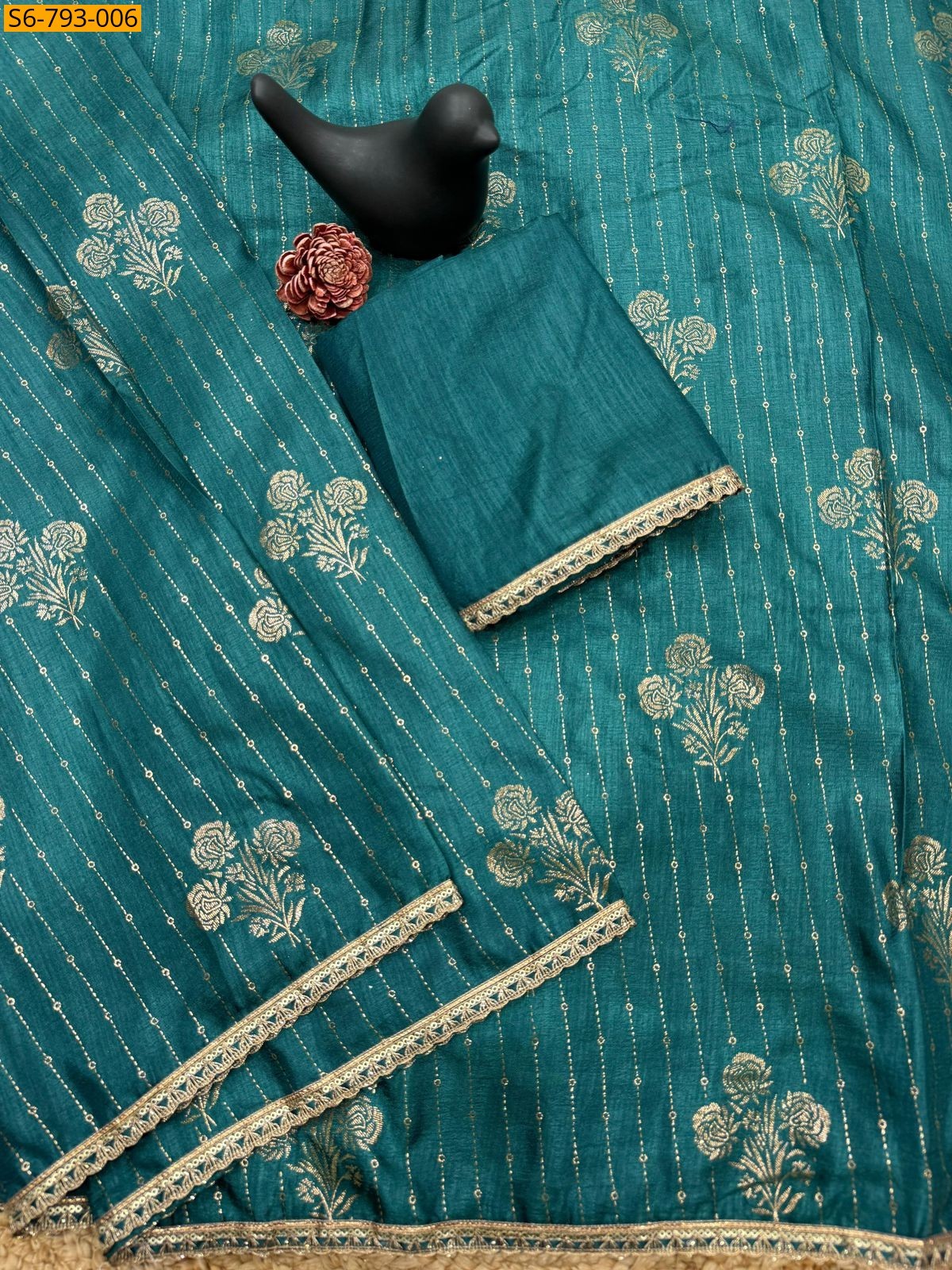 Morpitch Fancy Foil Prined Saree