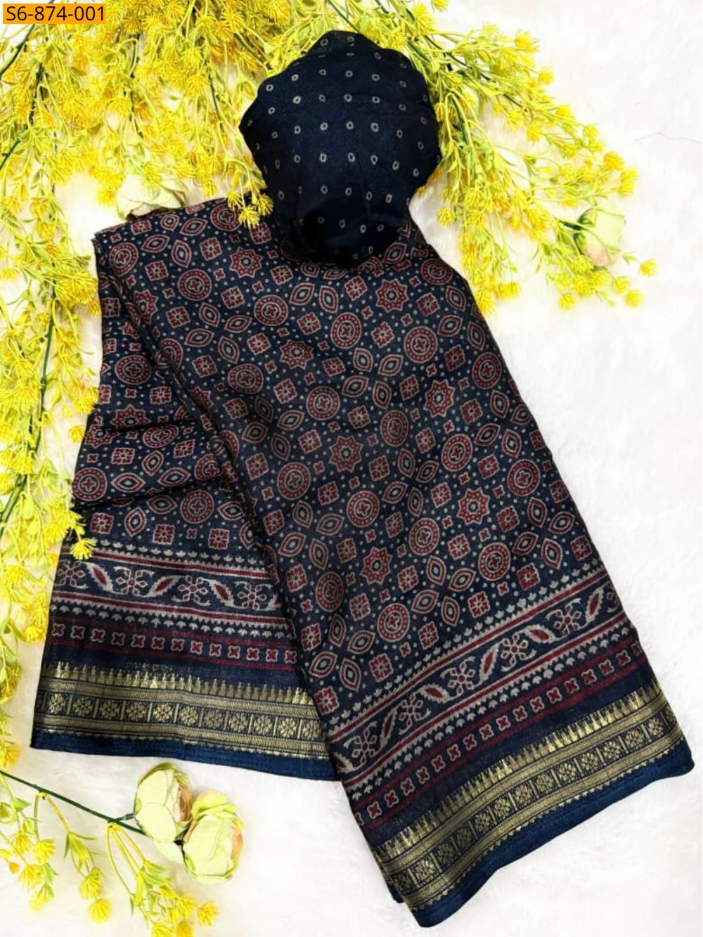 Fancy Soft bleck dola silk Saree