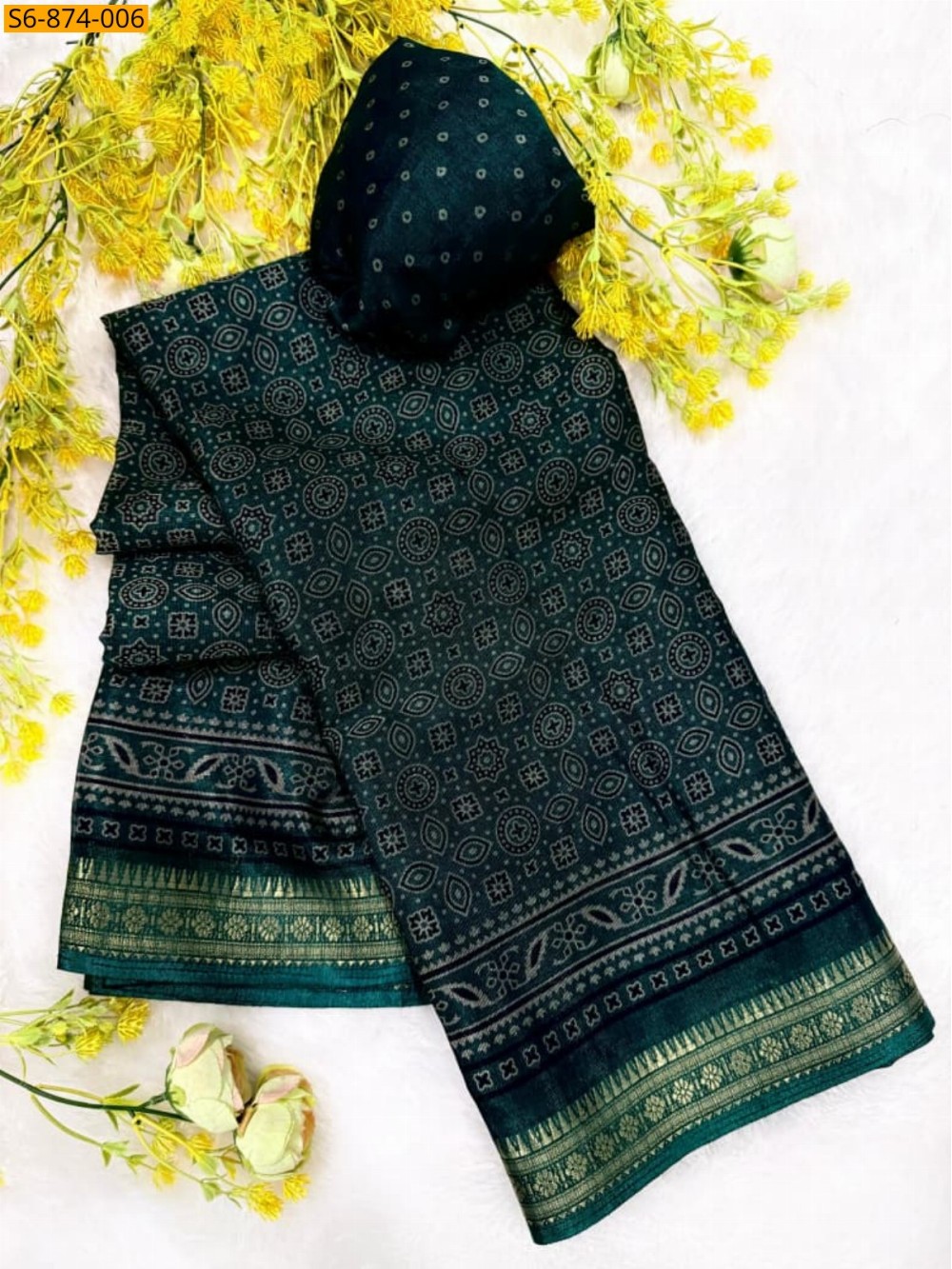 Fancy Soft bleck dola silk Saree