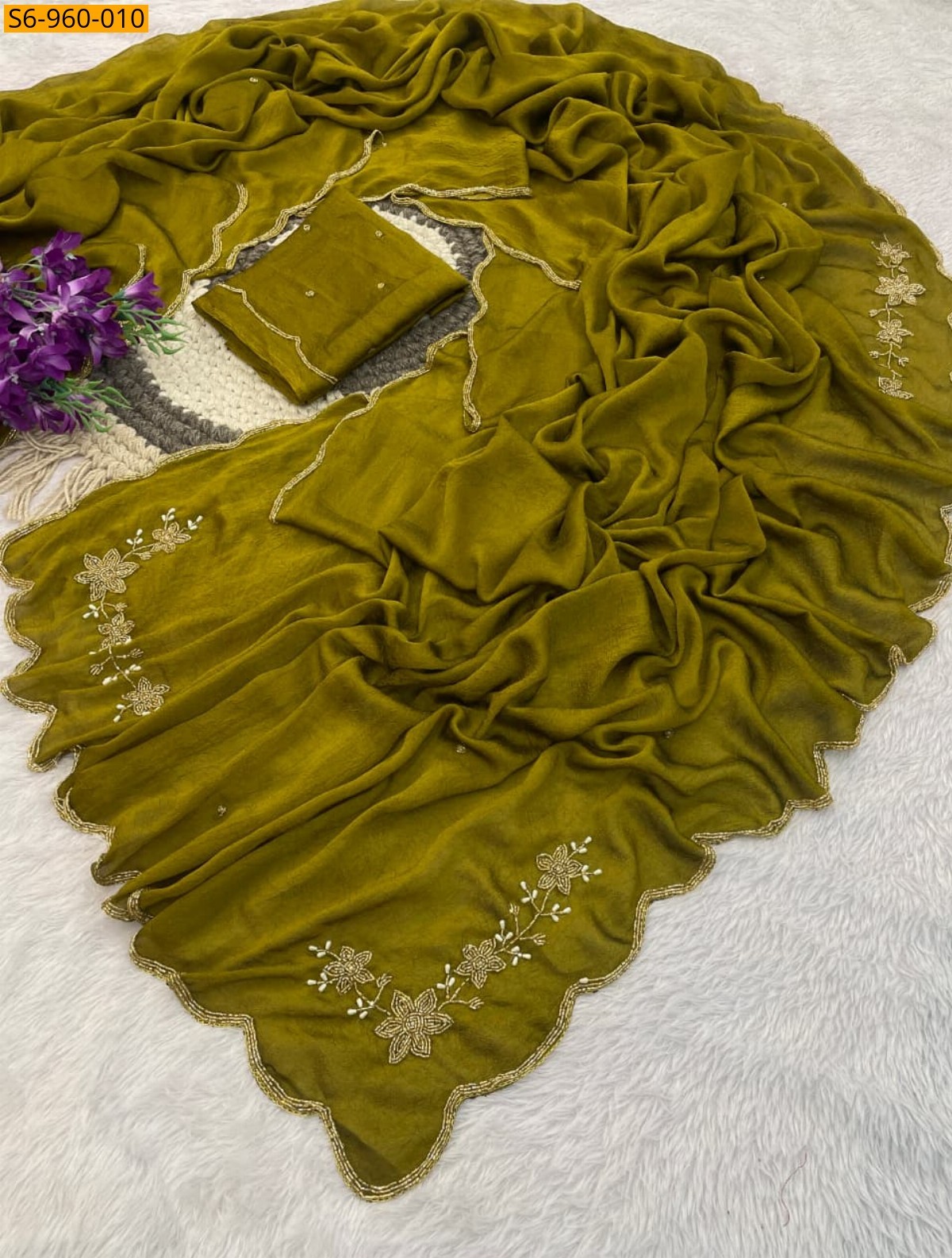 Mehndi Green Fancy Rangoli Crush Saree