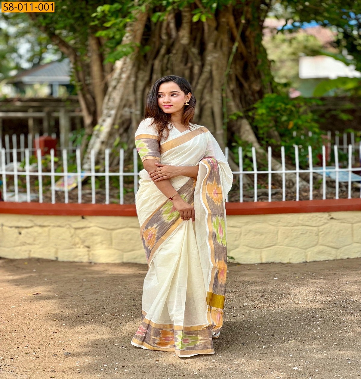 Half White Pochampally kerala kasavu Saree