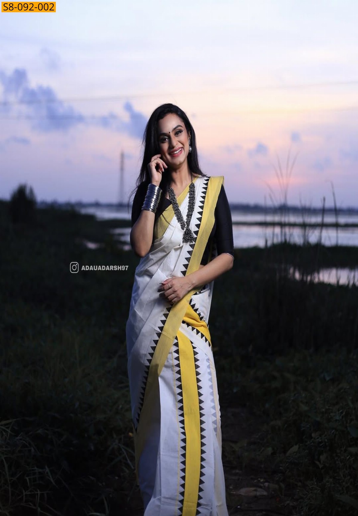White Fancy kattikara  set mundu 