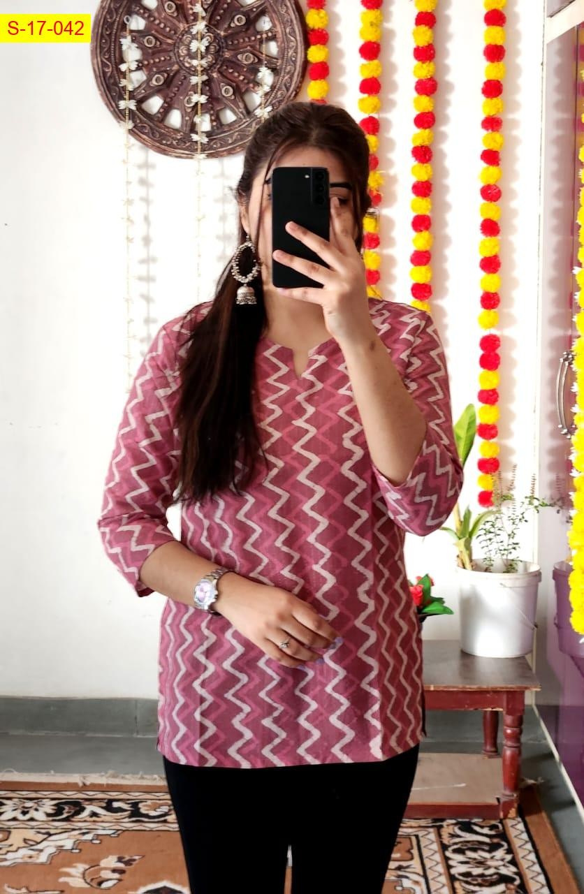 Onion Pink Cotton printed‎ short Kurti